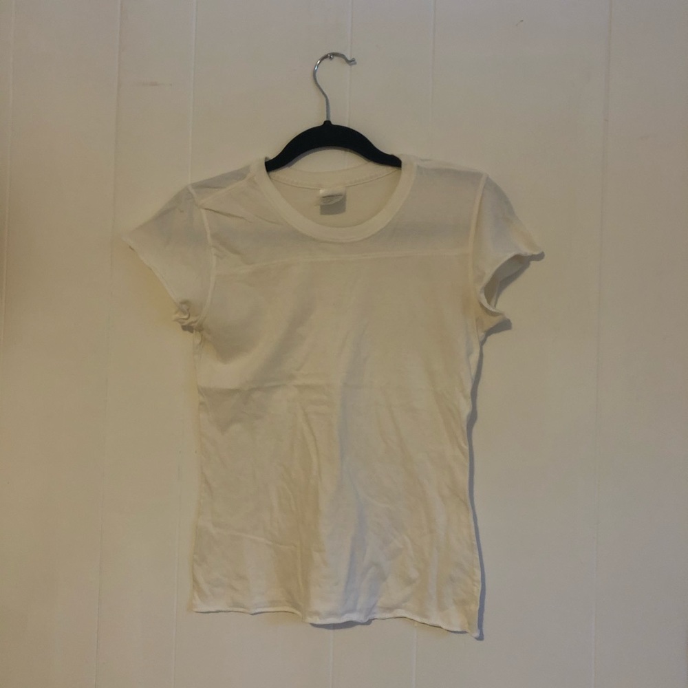 PLAIN WHITE TEE